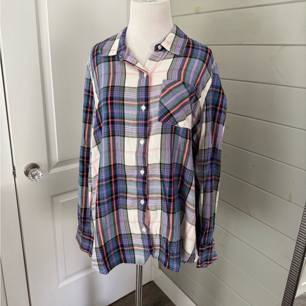 Gap plaid button down shirt